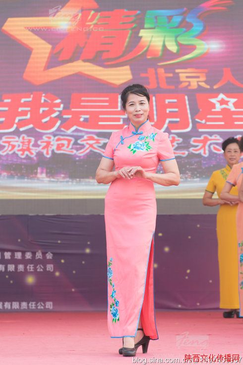 旗袍,都是旗袍--鸟巢上演“精彩北京人”旗袍主题文艺演出 旗袍,都是旗袍--鸟巢上演“精彩北京人”旗袍主题文艺演出