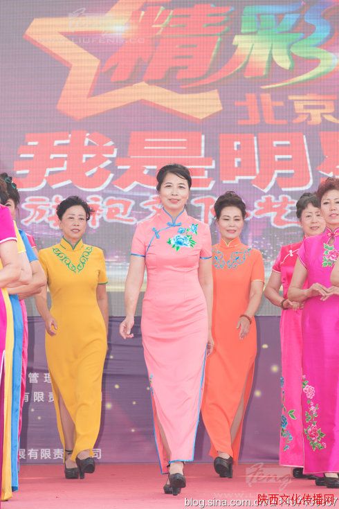 旗袍,都是旗袍--鸟巢上演“精彩北京人”旗袍主题文艺演出 旗袍,都是旗袍--鸟巢上演“精彩北京人”旗袍主题文艺演出